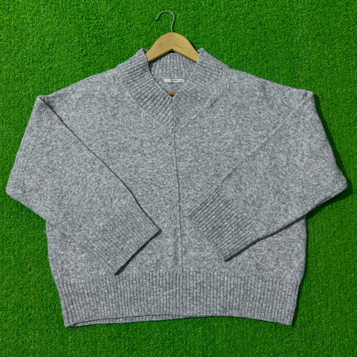 Grey V-neck drop-shoulder knit sweater by Tu