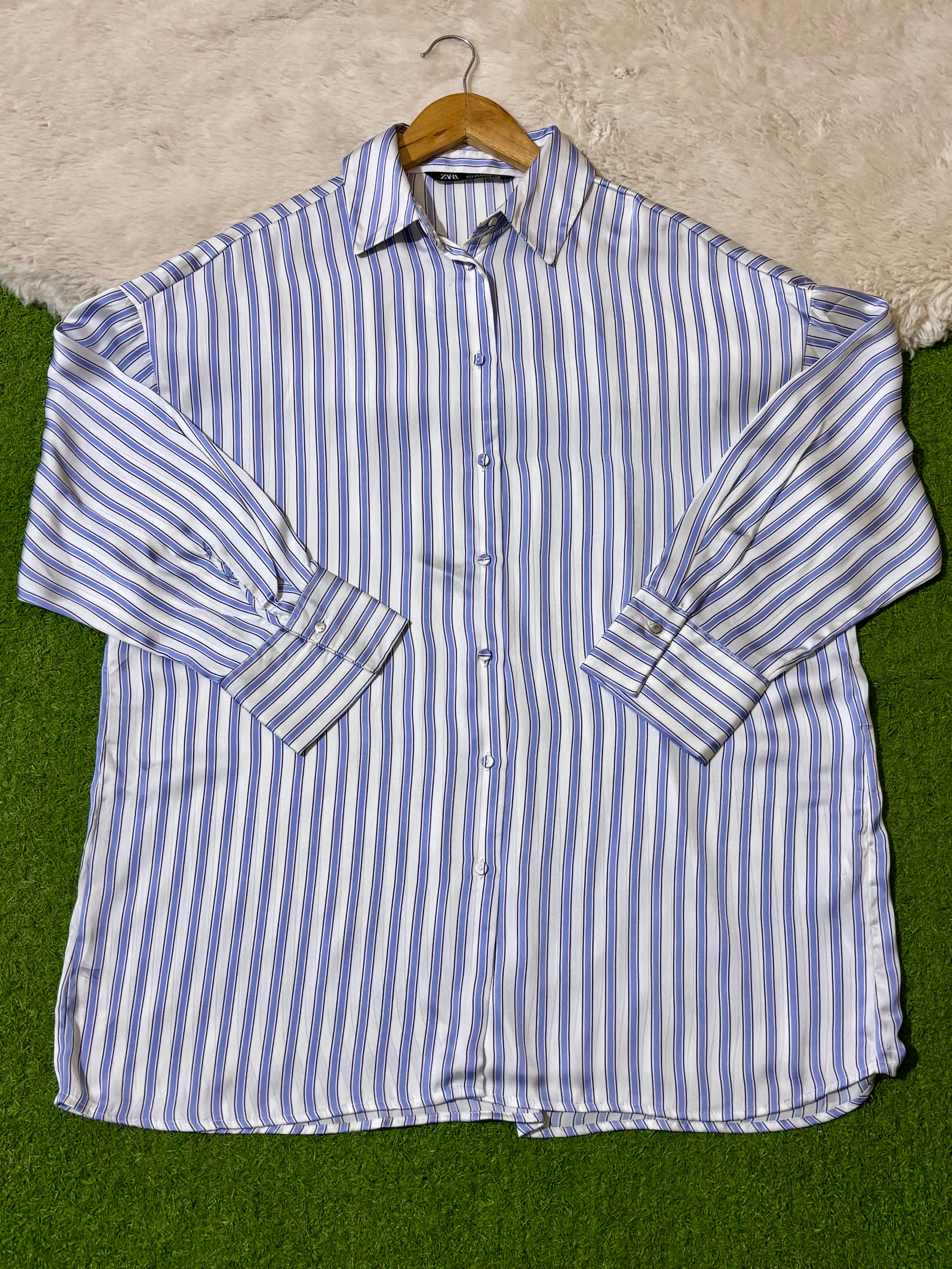 White and lilac striped drop-shoulder button-down shirt with wide cuffs