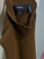 Theory brand label with size M