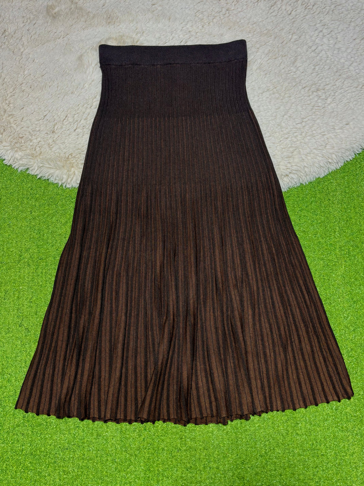 Brown pleated winter midi skirt with flared hem