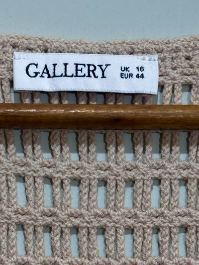GALLERY label showing UK 16 and EUR 44 size - alternate view