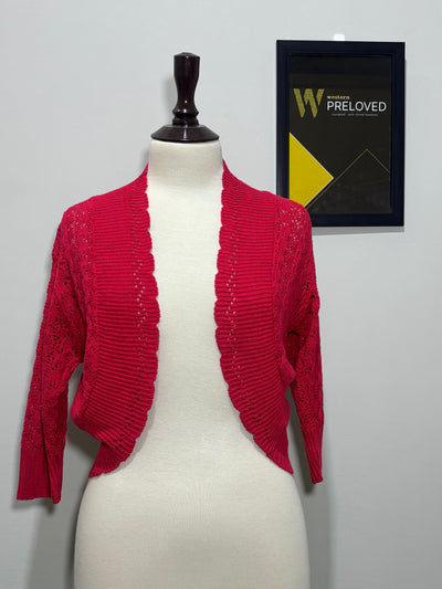 Red openwork open-front top with wide ribbed shawl collar