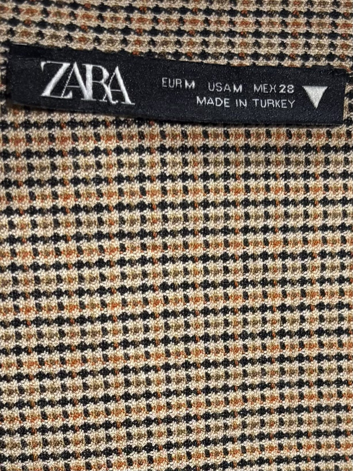 Zara label showing EUR M USA M MEX 28