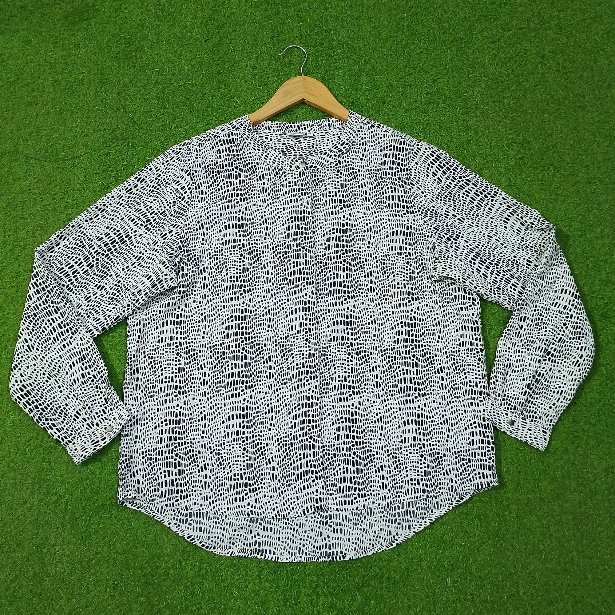 Croc Print Band Collar Oversized Curved Hem Top