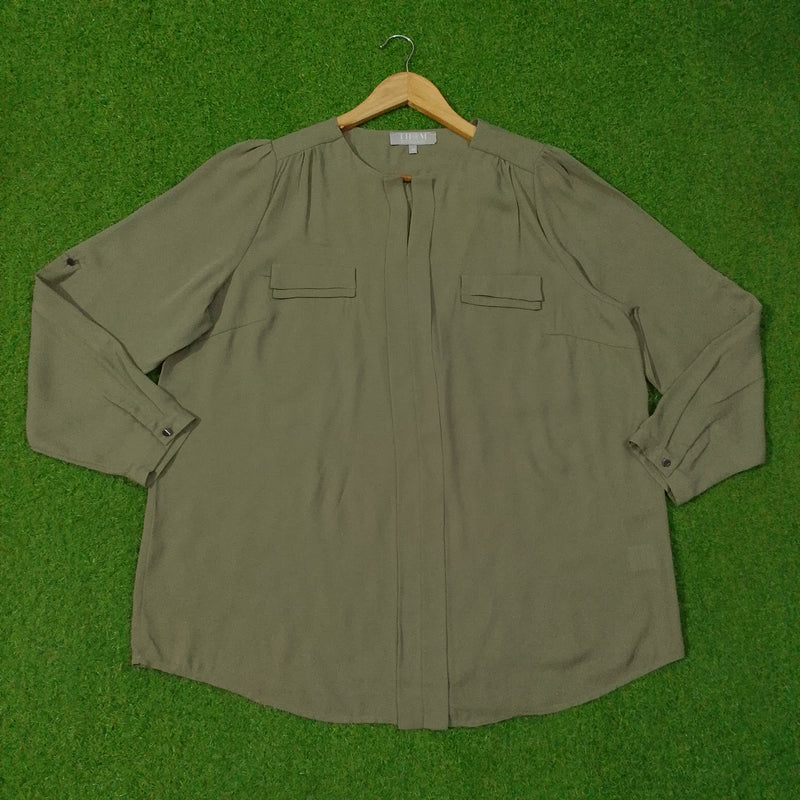 Relaxed Utility Pocket Keyhole-Neck Blouse