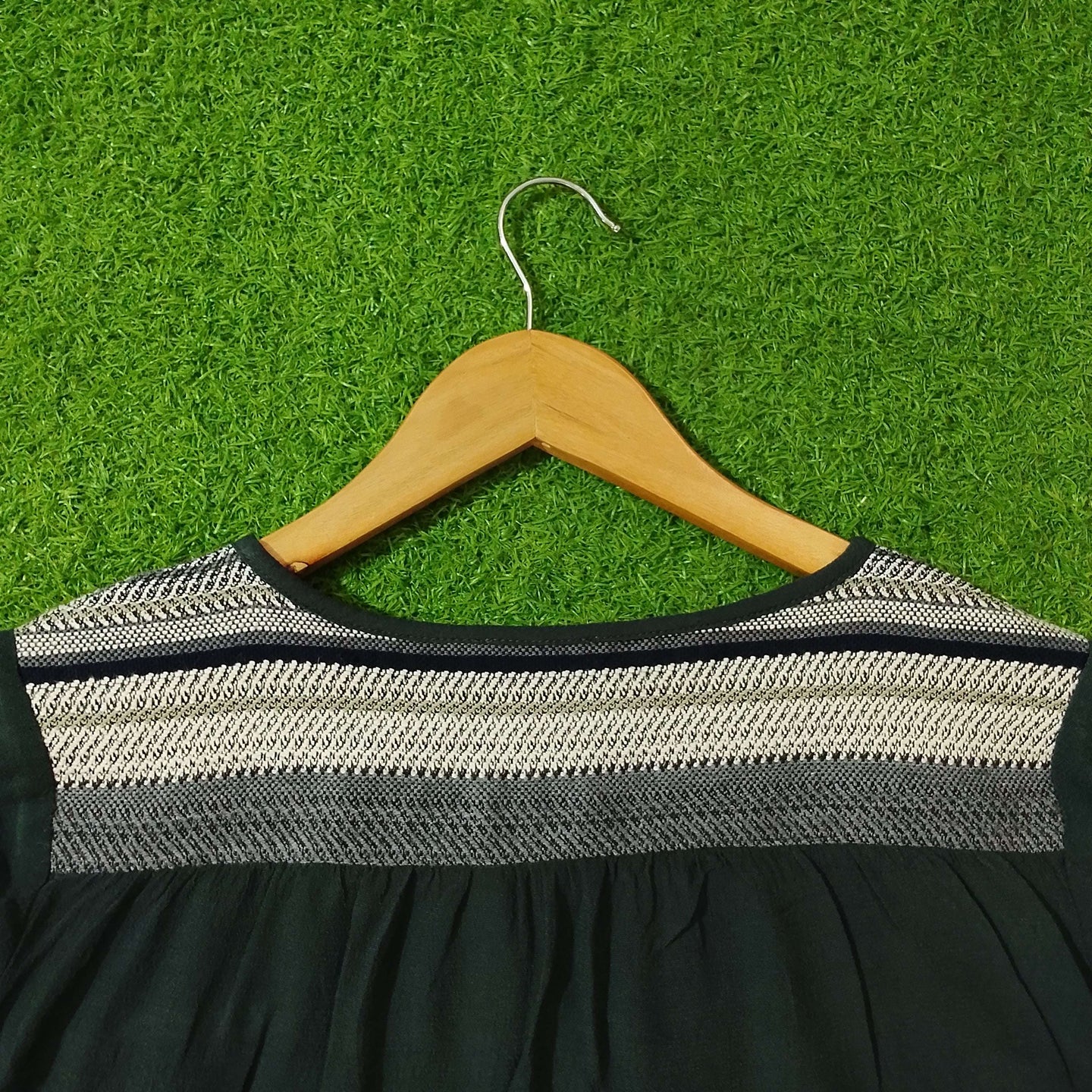 Dark Green Woven Yoke Tassel Tie Gathered Full Sleeve Top western preloved