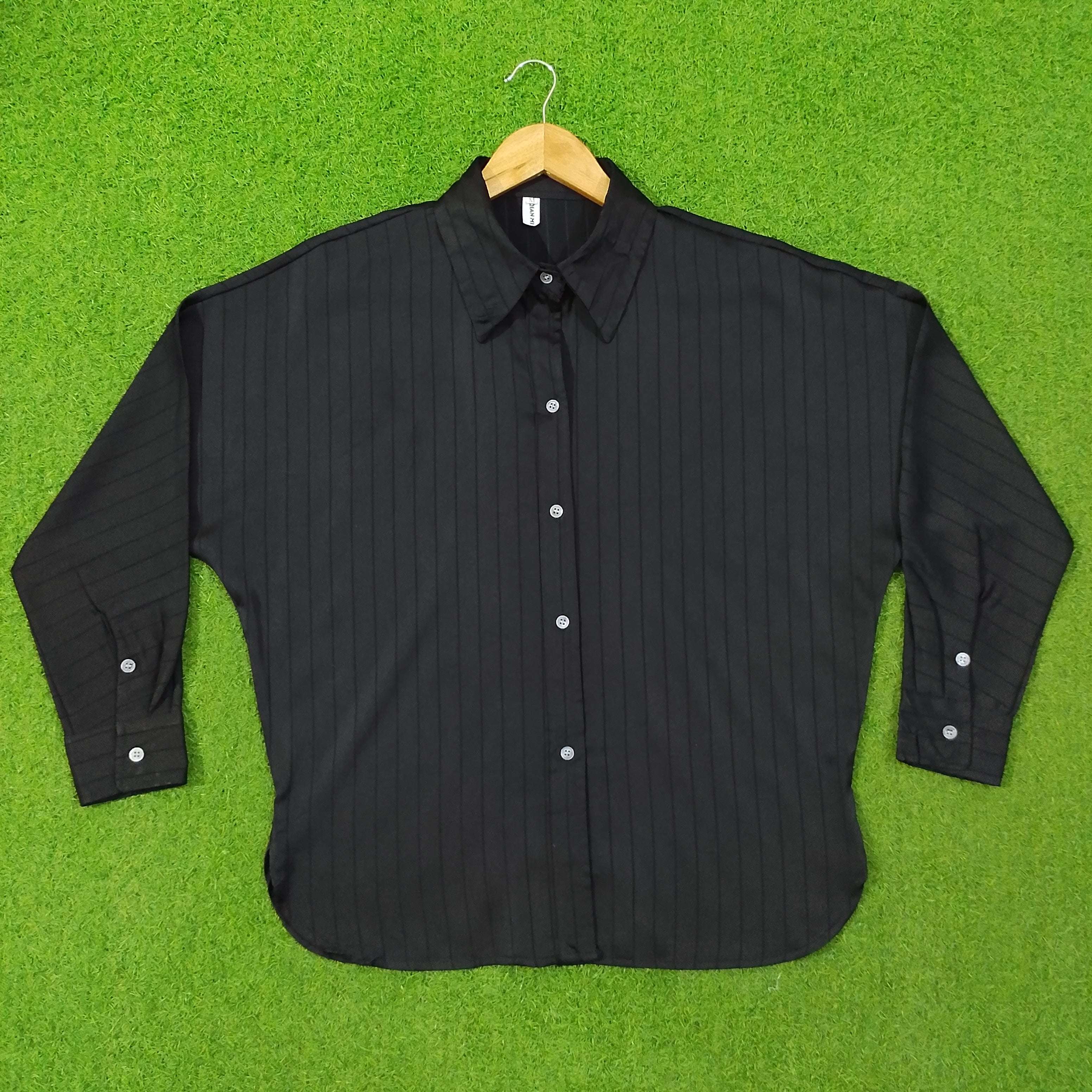 Black Tonal Stripe Texture Classic Collar Batwing Sleeve Shirt western preloved