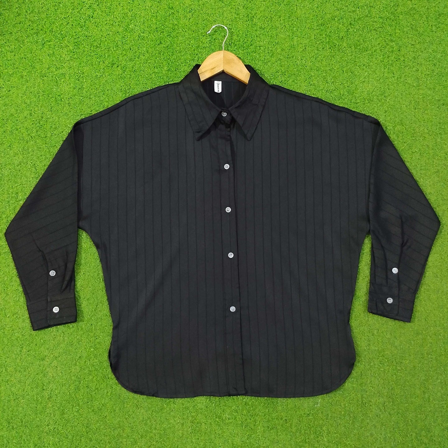 Black Tonal Stripe Texture Classic Collar Batwing Sleeve Shirt western preloved