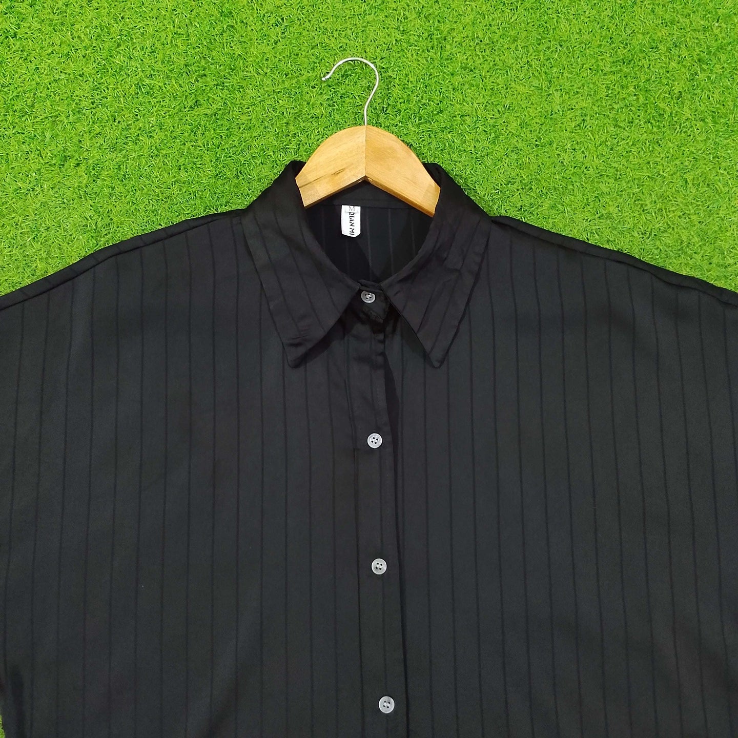 Black Tonal Stripe Texture Classic Collar Batwing Sleeve Shirt western preloved