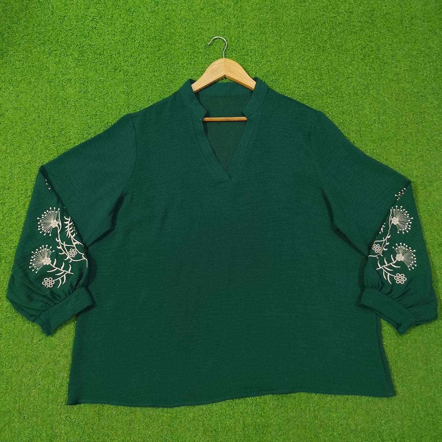 Dark Green Embroidered Puff Sleeve V-Neck Top western preloved