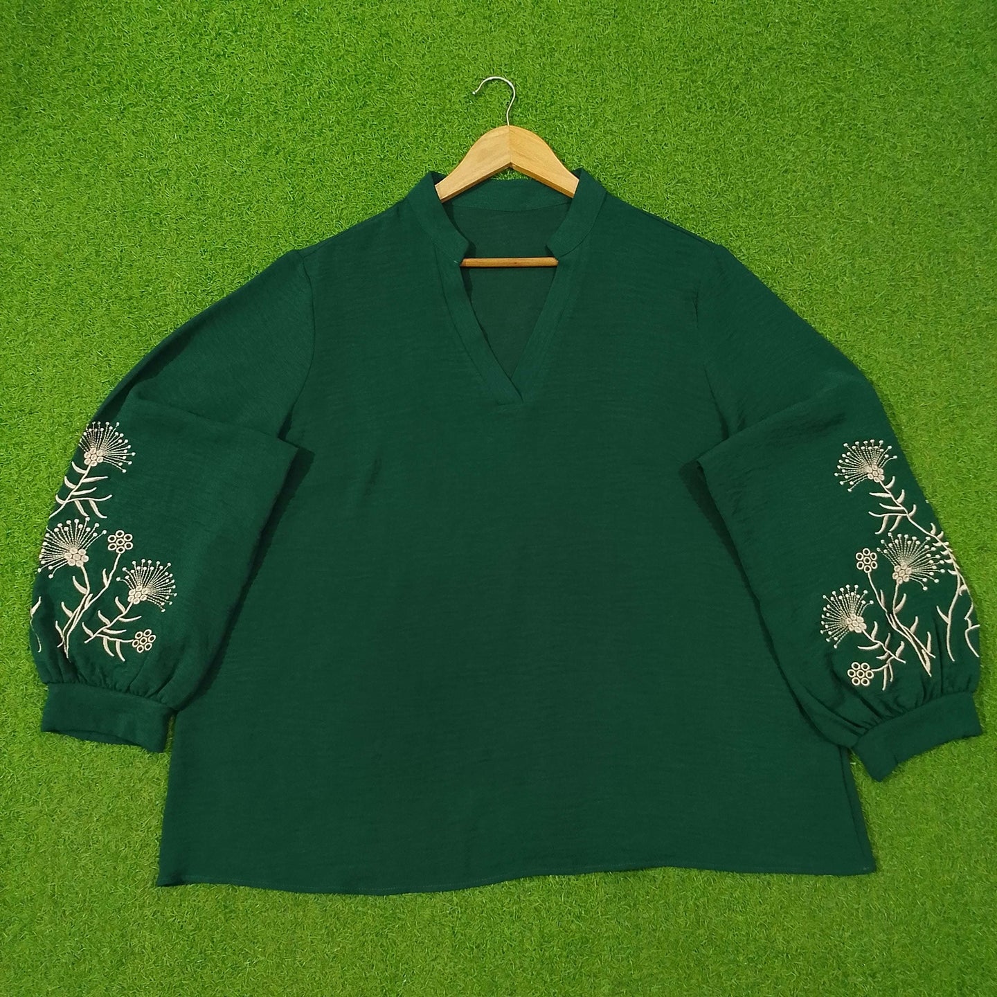 Dark Green Embroidered Puff Sleeve V-Neck Top western preloved