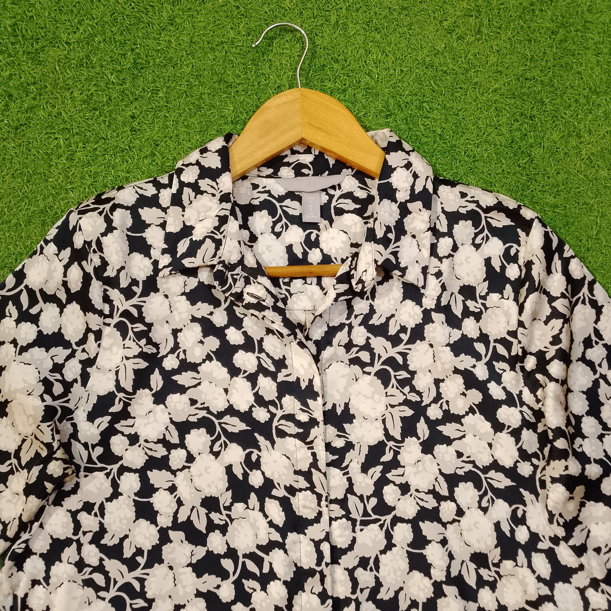 Black White Floral Print Shirt - Detail