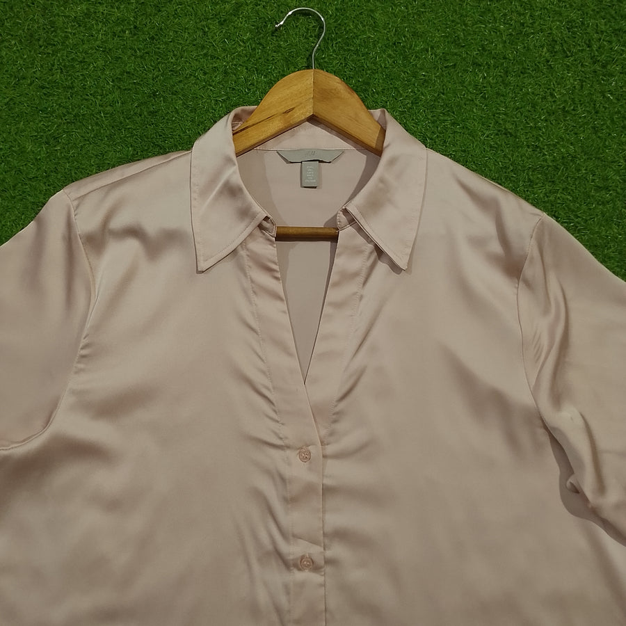 Light Pink Silk Long Sleeve Open Collar Shirt - Collar Detail - alternate view