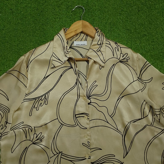 Beige black floral outline print long sleeve shirt collar close-up
