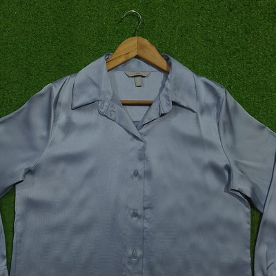 Light blue silk texture long sleeve shirt collar close-up - alternate view
