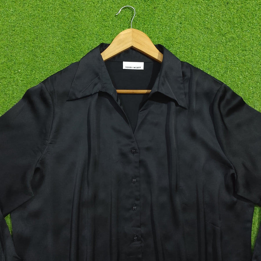 Black oversized silk long sleeve shirt collar close-up - alternate view
