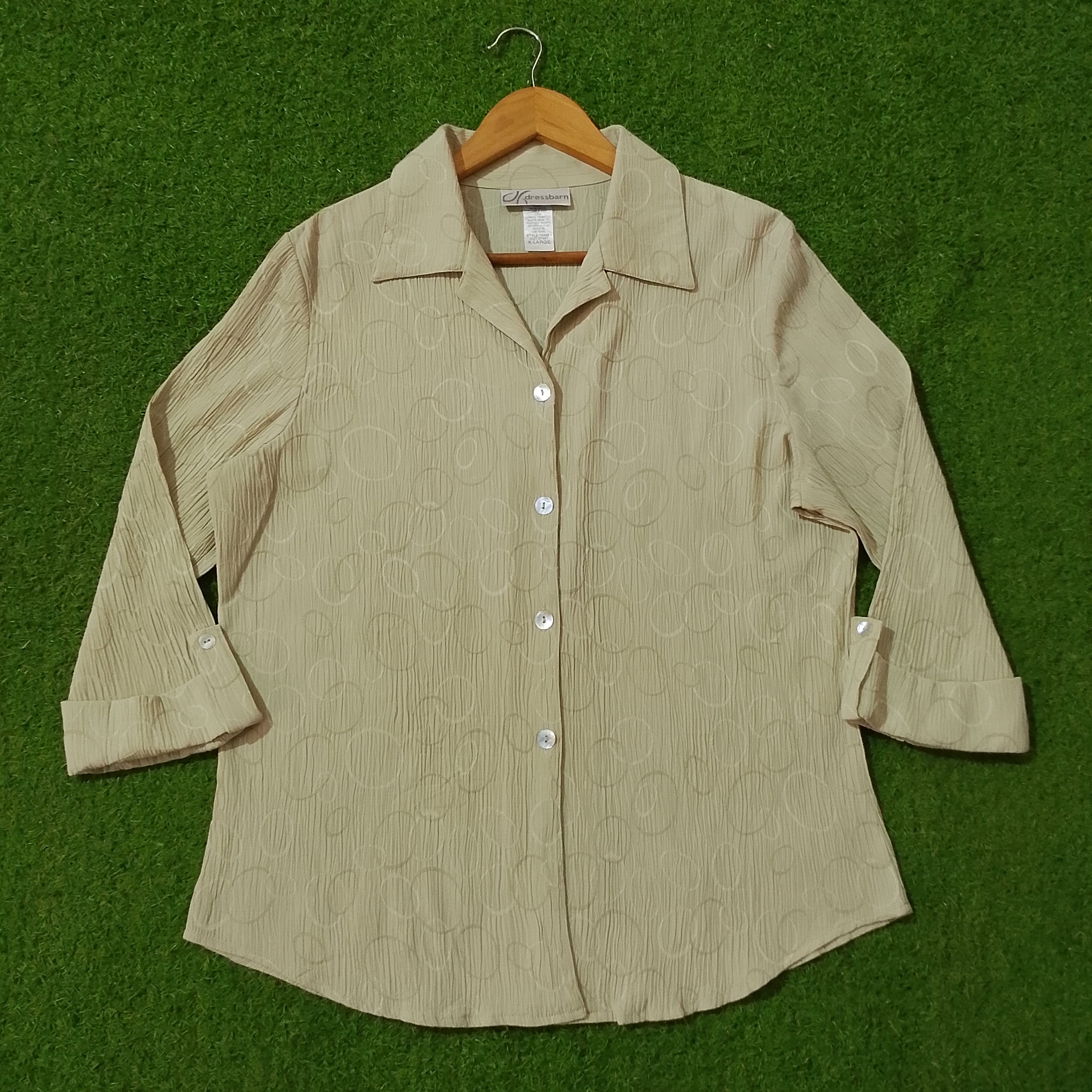 Beige Circle Jacquard Crinkle Chiffon 3/4 Sleeve Shirt - Full View