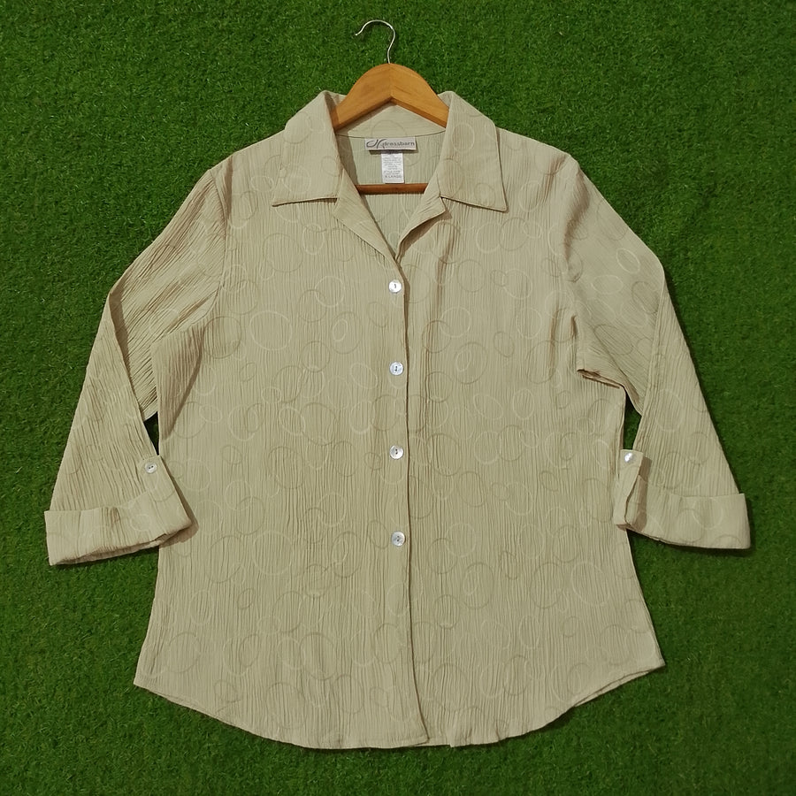 Beige Circle Jacquard Crinkle Chiffon 3/4 Sleeve Shirt - Full View