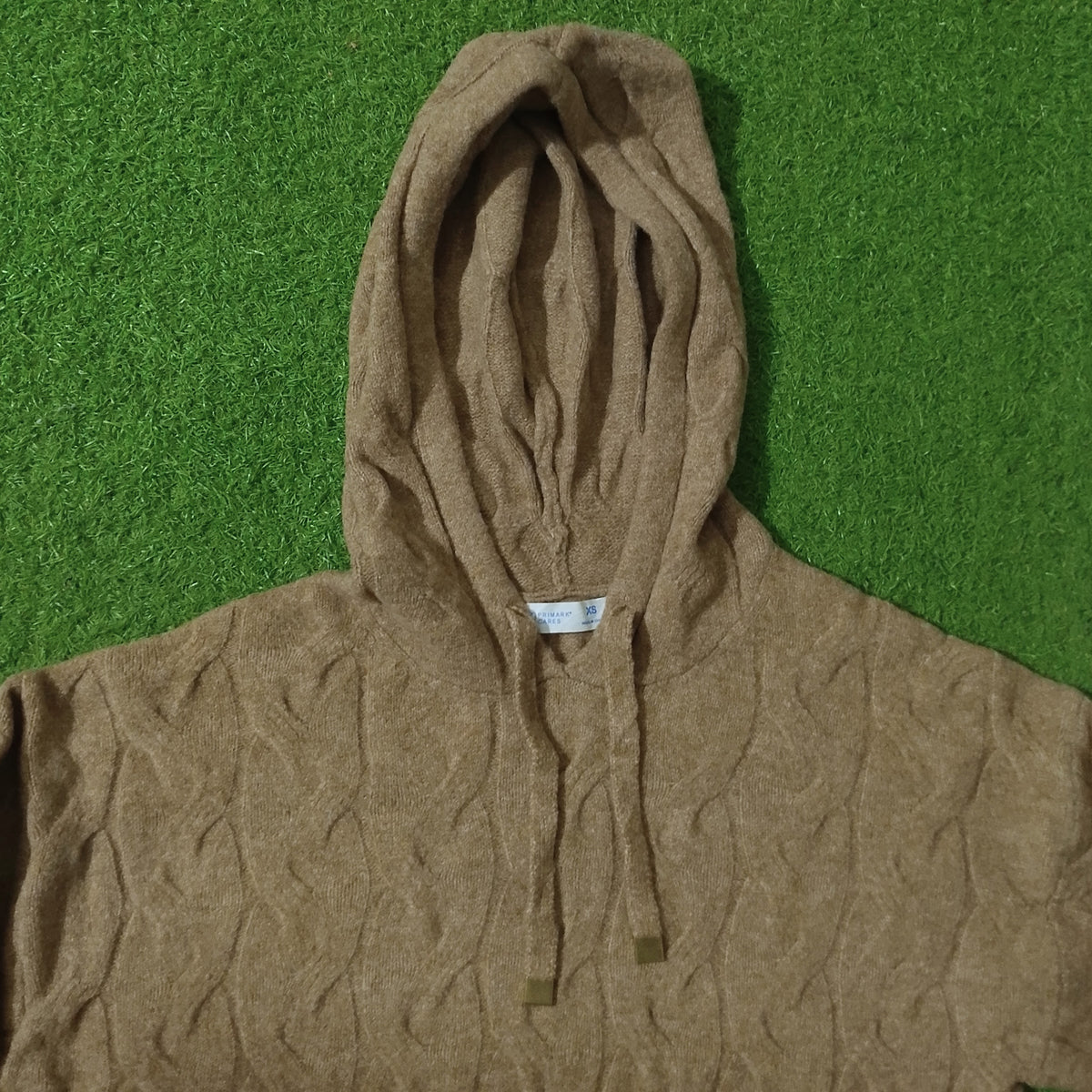 Camel cable knit hooded pullover sweater - hood detail