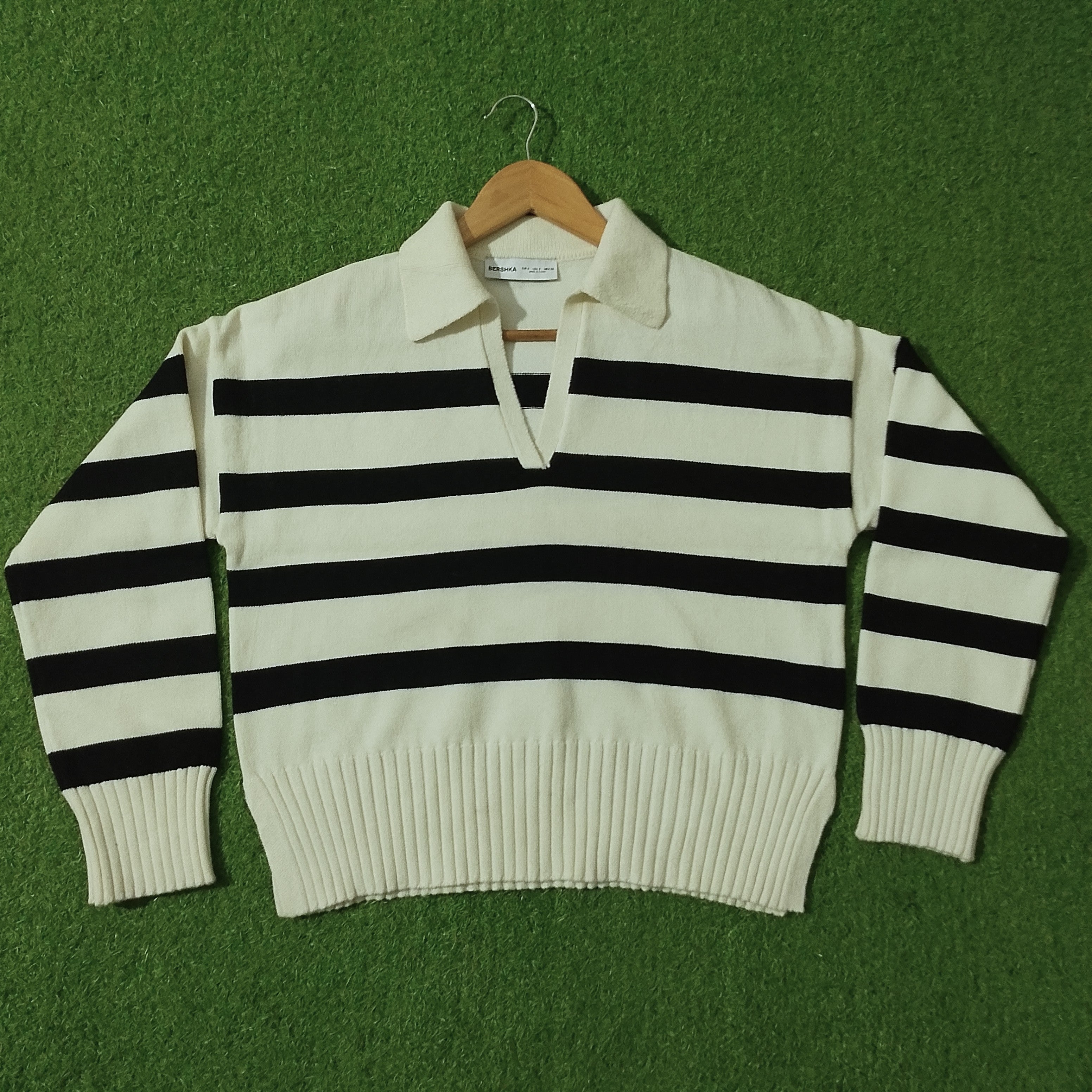 Cream and navy bold stripe polo collar crop sweater - front view