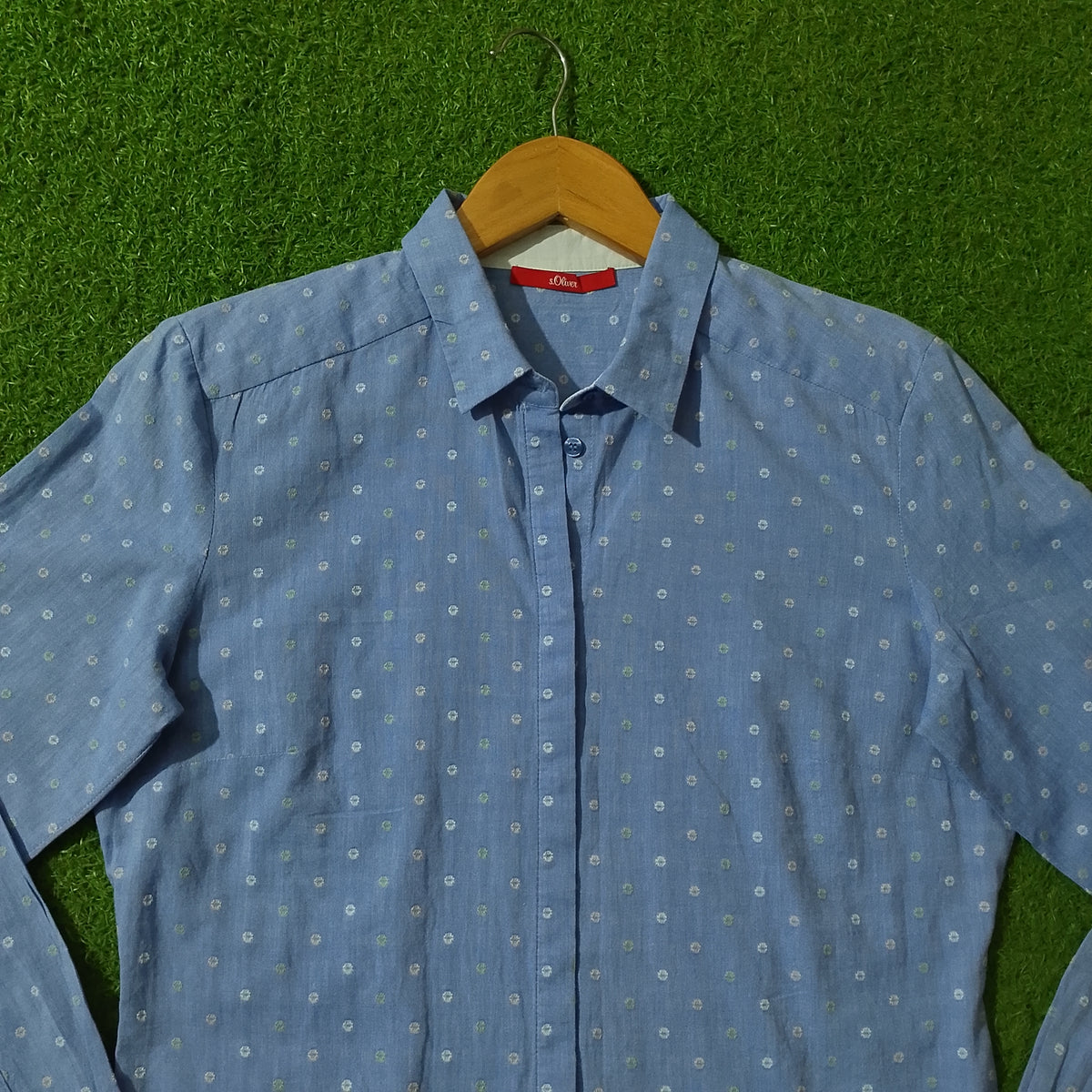 Blue Floral Print Full Sleeve Button-Down Shirt - Detail View