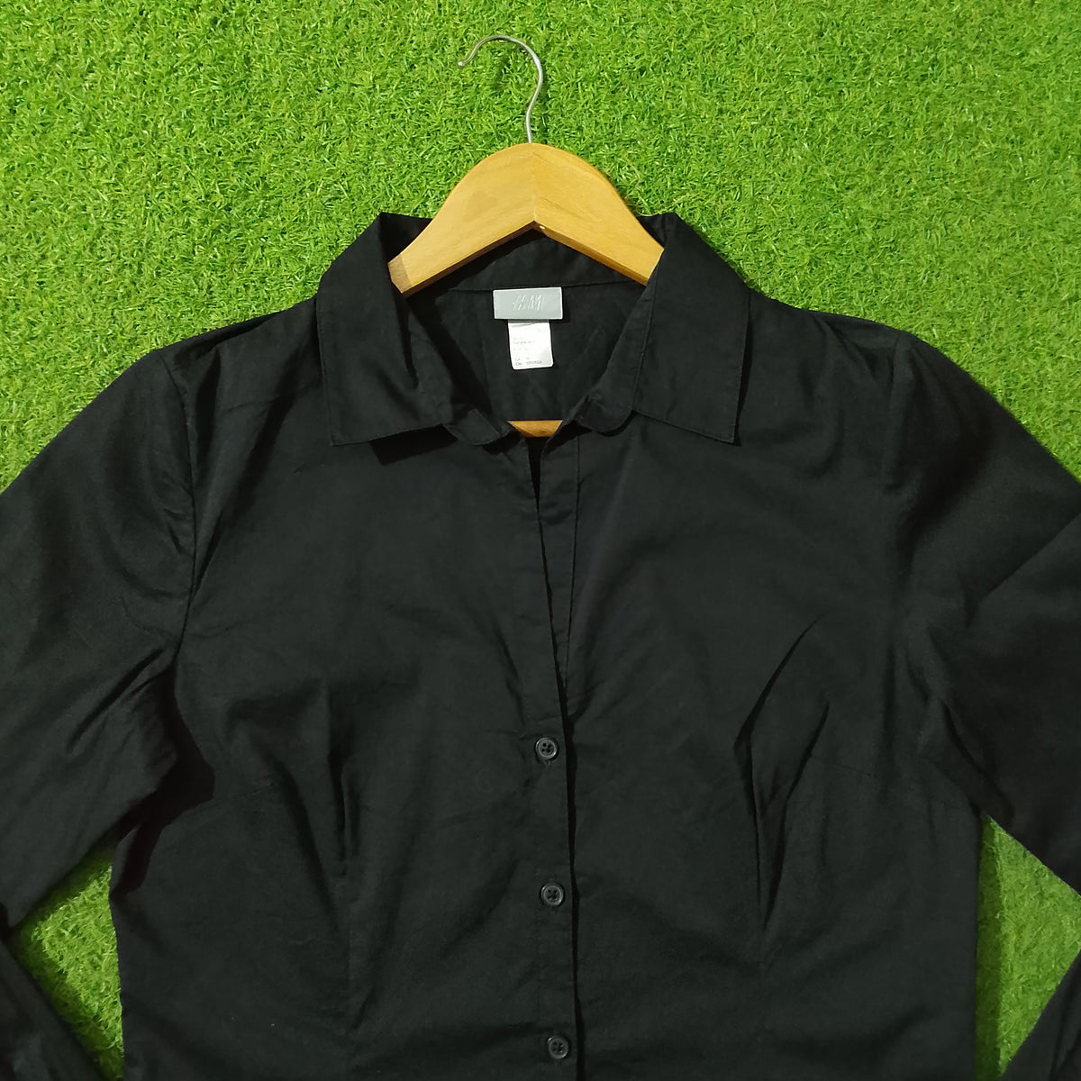 Black Full Sleeve Button-Down Shirt - Detail View