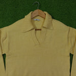 Butter yellow polo collar open V-neck knit blouse - collar detail