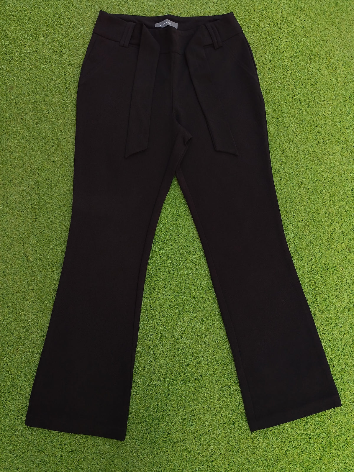 Suzy Shier black straight-leg trousers size M