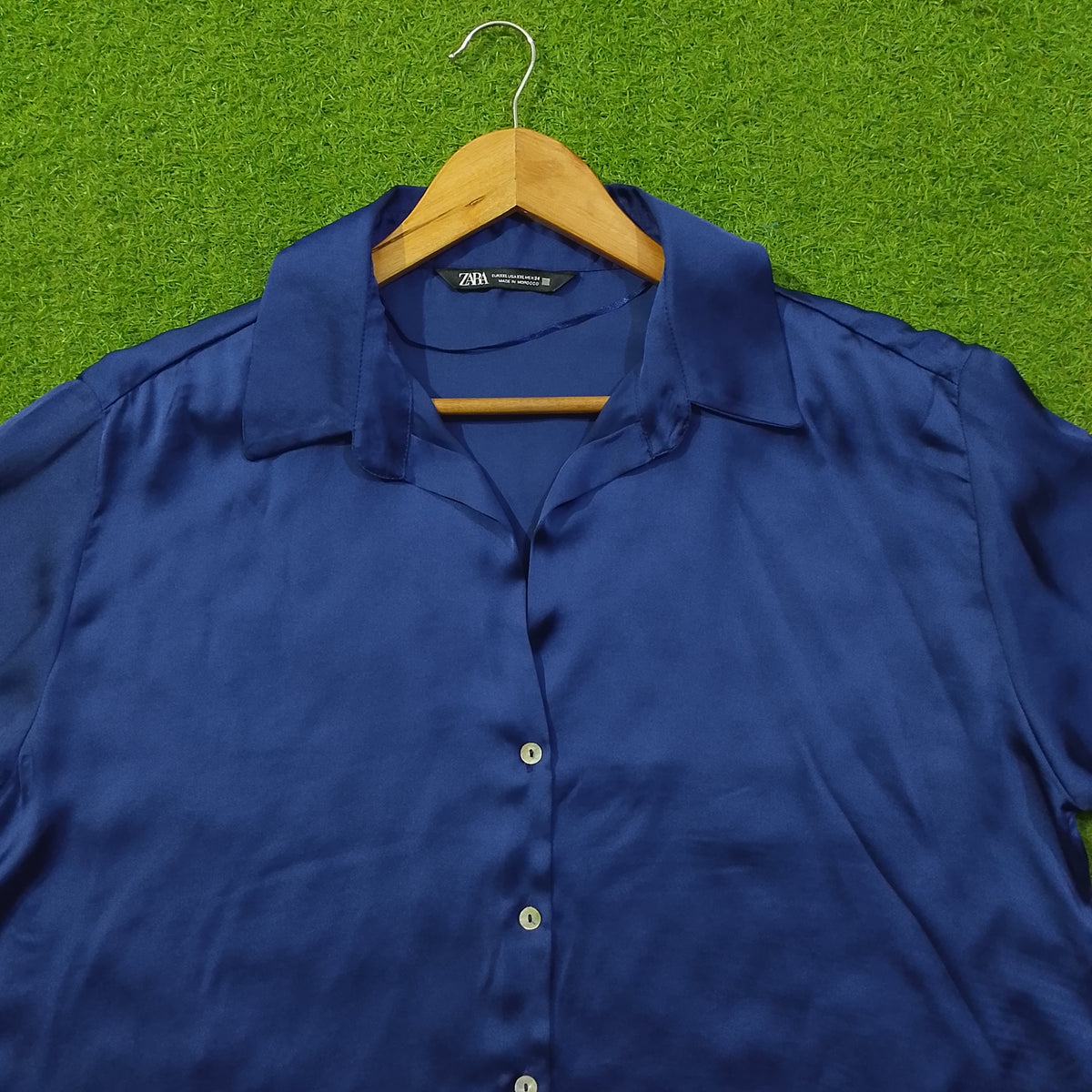 Royal Blue Satin Silk Open Collar Button-Down Cuffed Sleeve Shirt - Label Detail