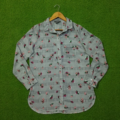 Grey Floral Print Dual Pocket Button-Down Collared Full Sleeve Shirt
