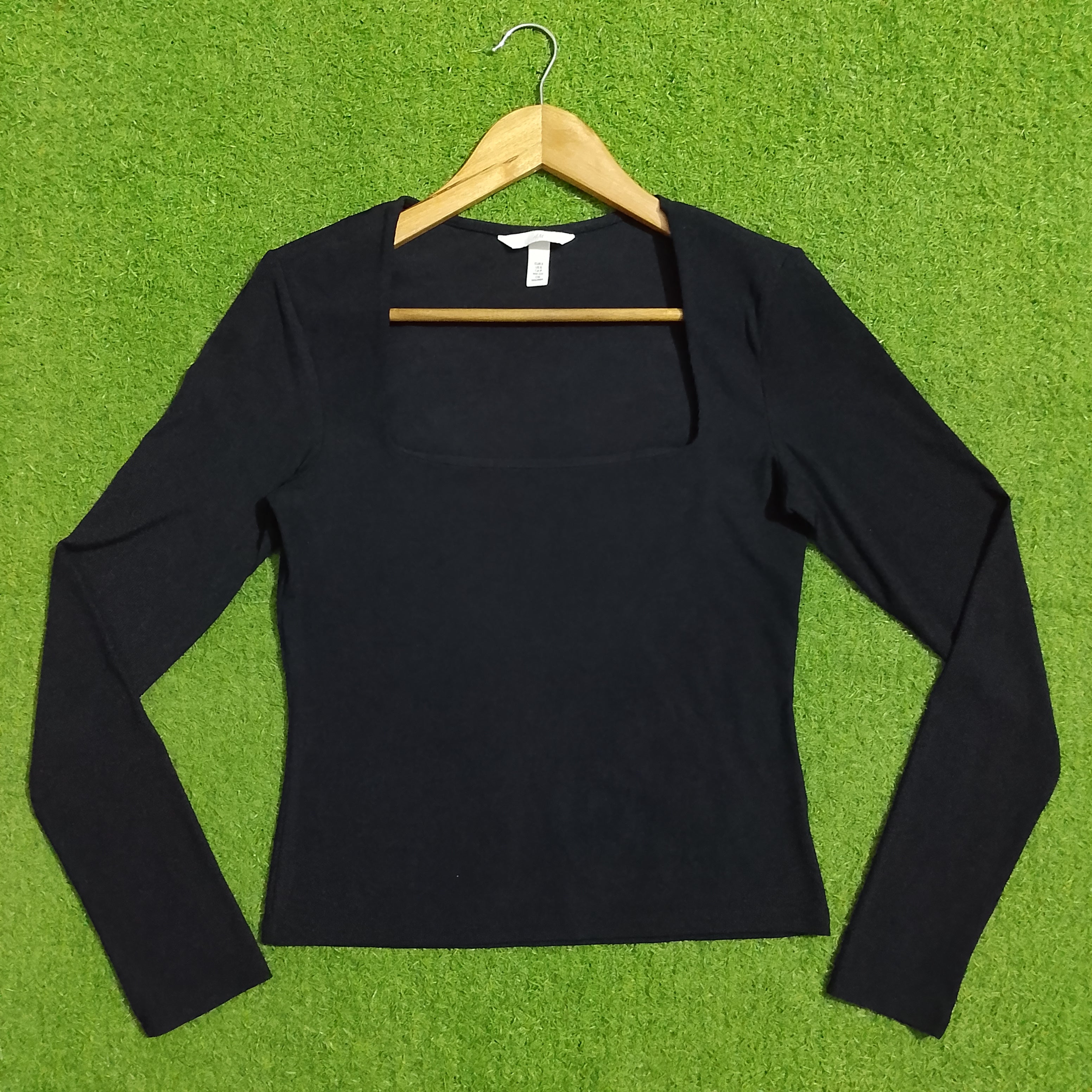 Black Square Neck Long Sleeve Ribbed Crop Top