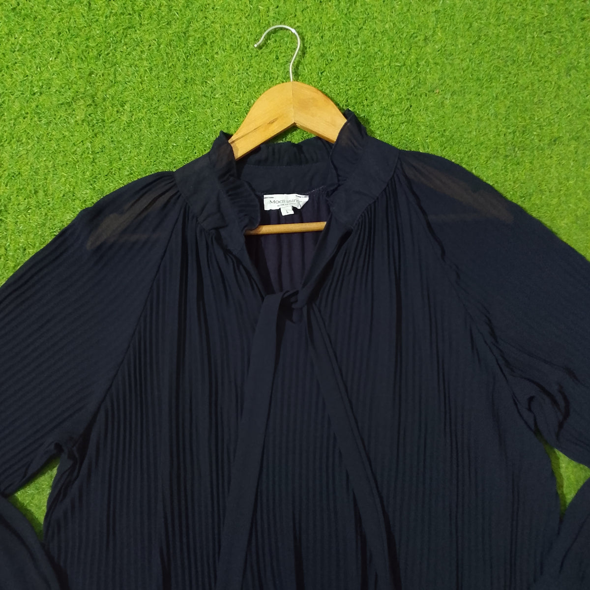 Navy Blue Pleated Tie-Neck Chiffon Blouse - Collar Detail