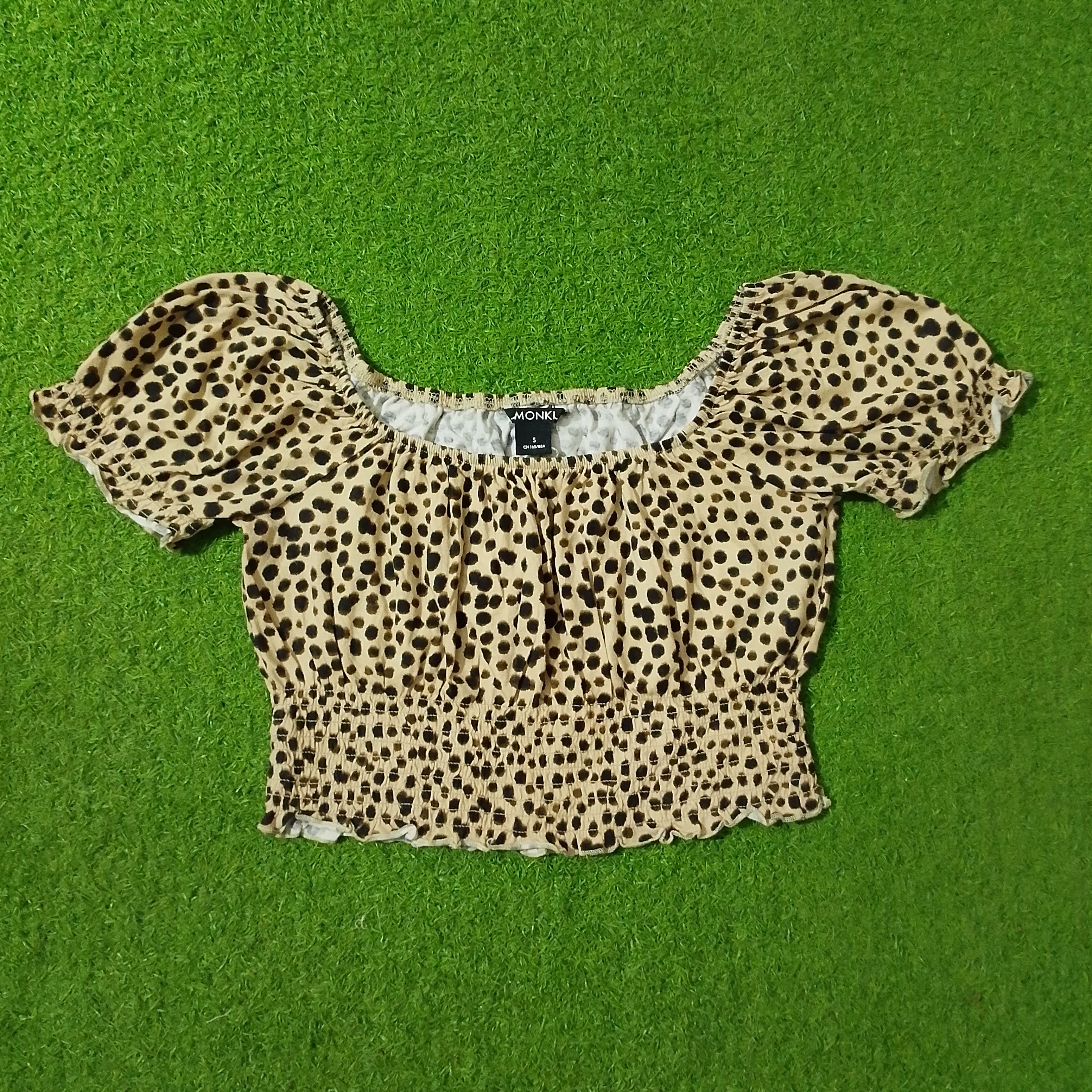 Leopard Print Smocked Hem Puff Sleeve Crop Top - Front View