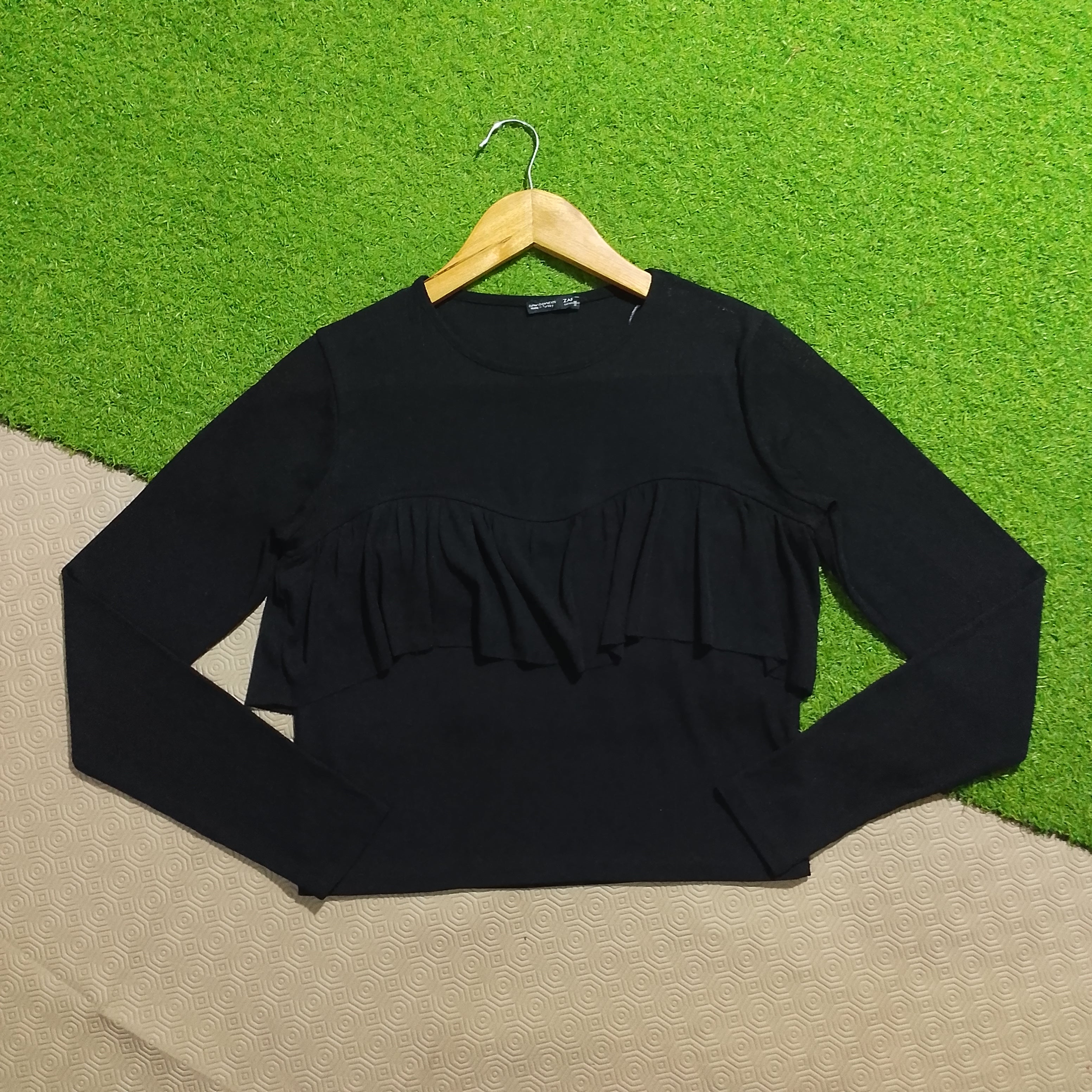 Black Zara ruffle detail long sleeve crop top front view