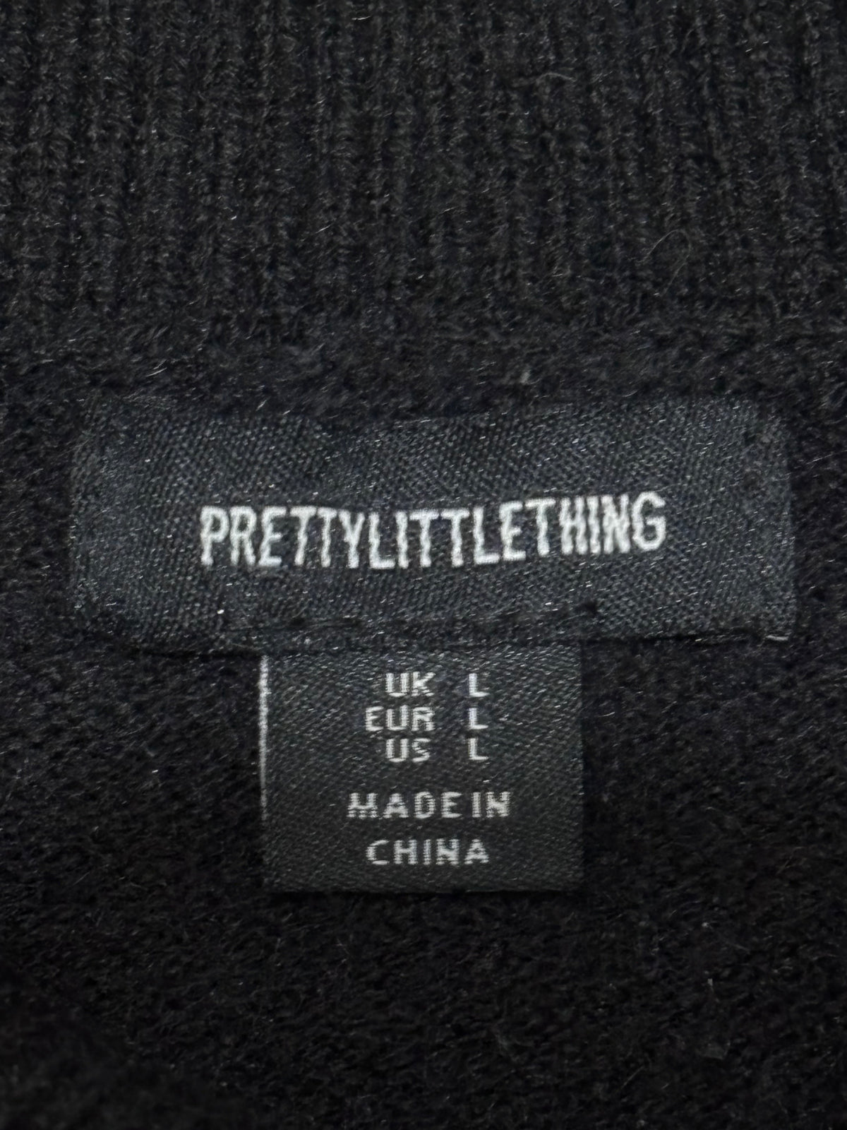 Black Cable-Knit Long-Sleeve Crop Top