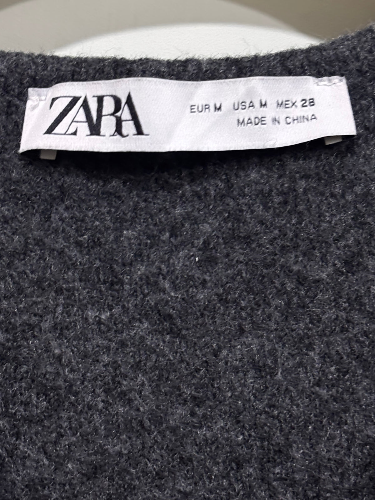 Zara label showing EUR M, USA M and MEX 28
